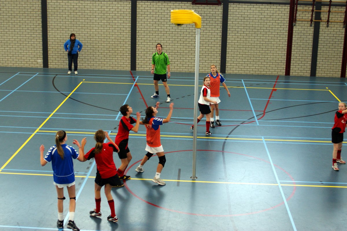 Korfbal C3  10 maart -008.JPG